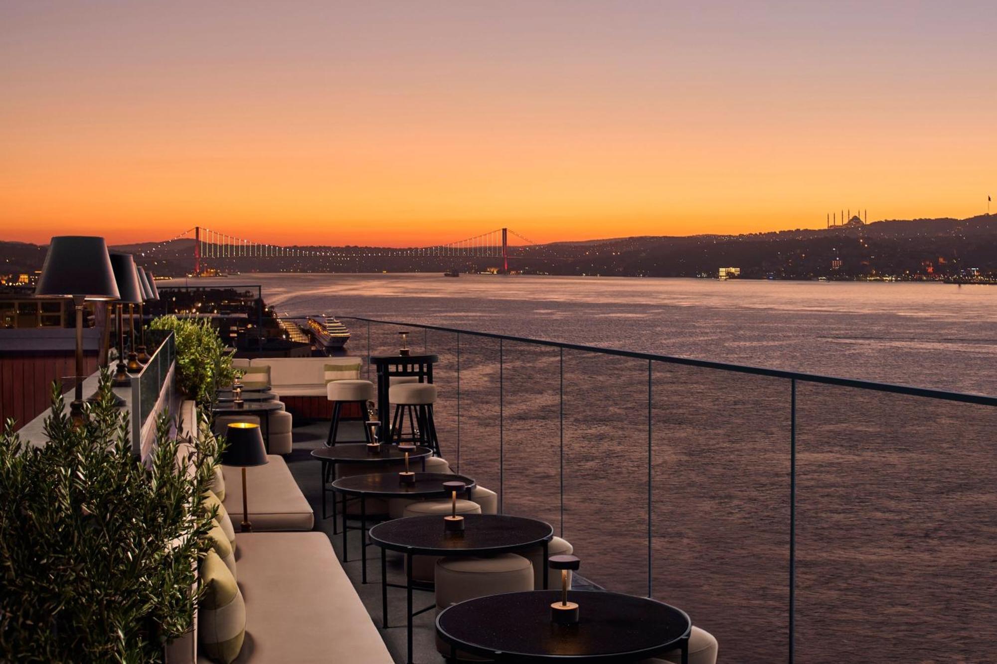 Отель Jw Marriott Istanbul Bosphorus Экстерьер фото